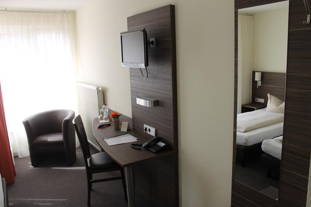 Hotel Weissach Am Neuenbuehl Номер фото
