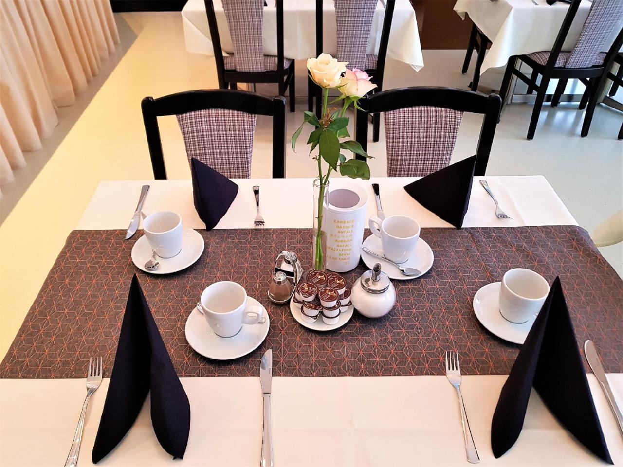 Hotel Weissach Am Neuenbuehl Екстер'єр фото