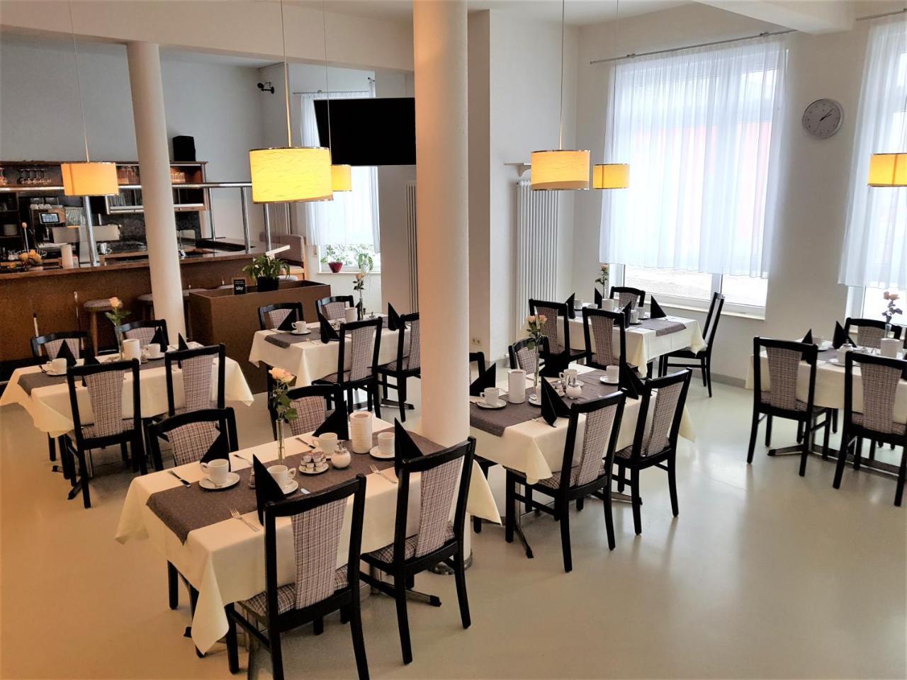 Hotel Weissach Am Neuenbuehl Екстер'єр фото