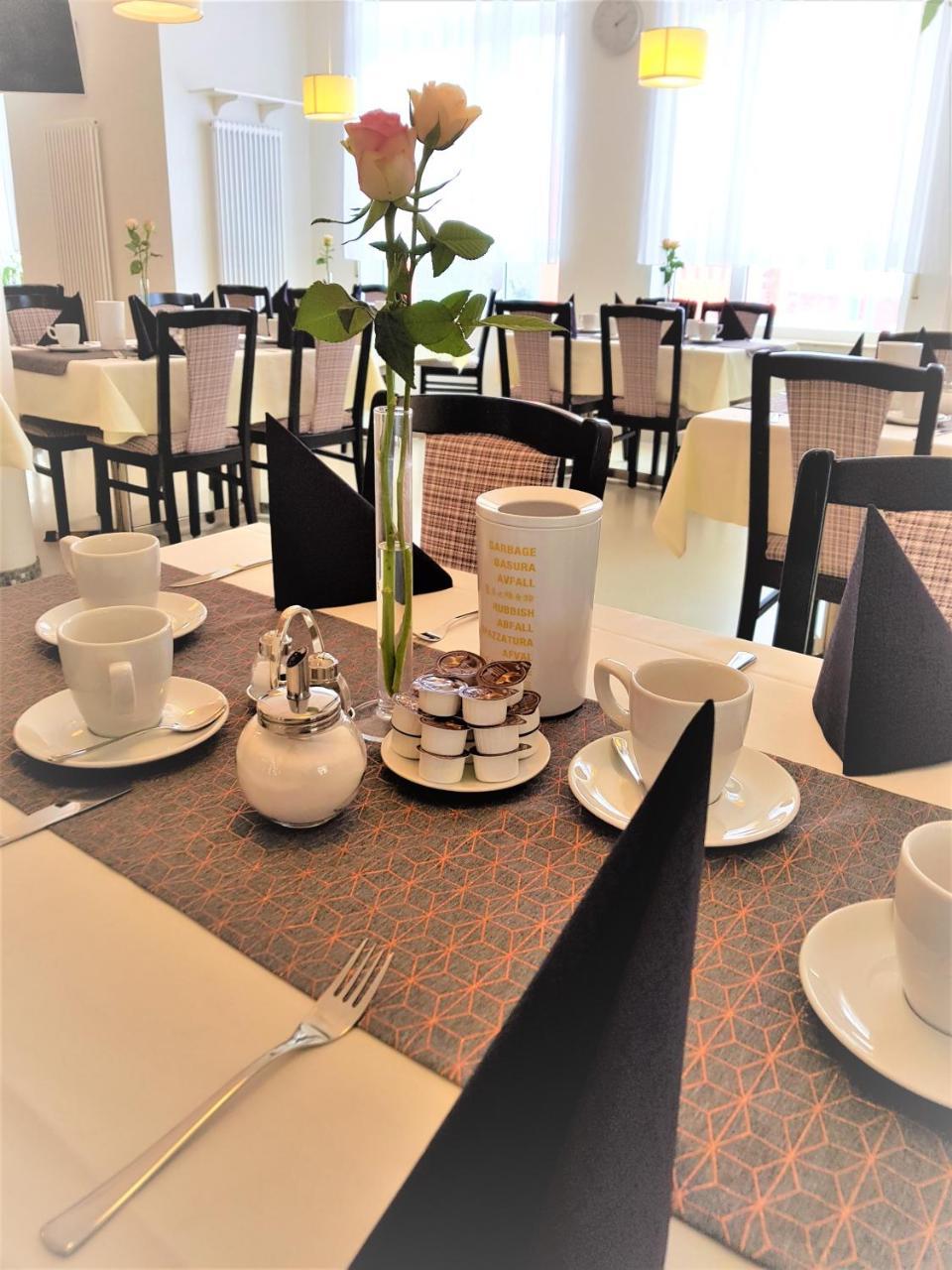 Hotel Weissach Am Neuenbuehl Екстер'єр фото