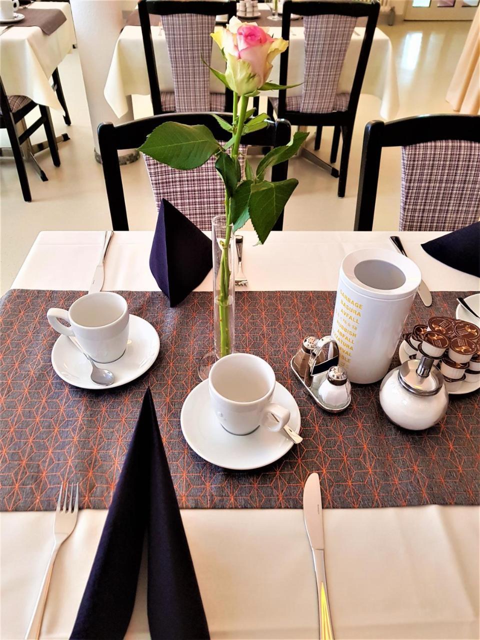 Hotel Weissach Am Neuenbuehl Екстер'єр фото
